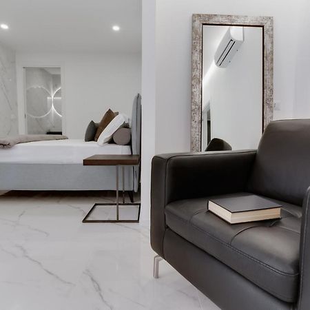 קליארי Caralis Suites Rooms מראה חיצוני תמונה