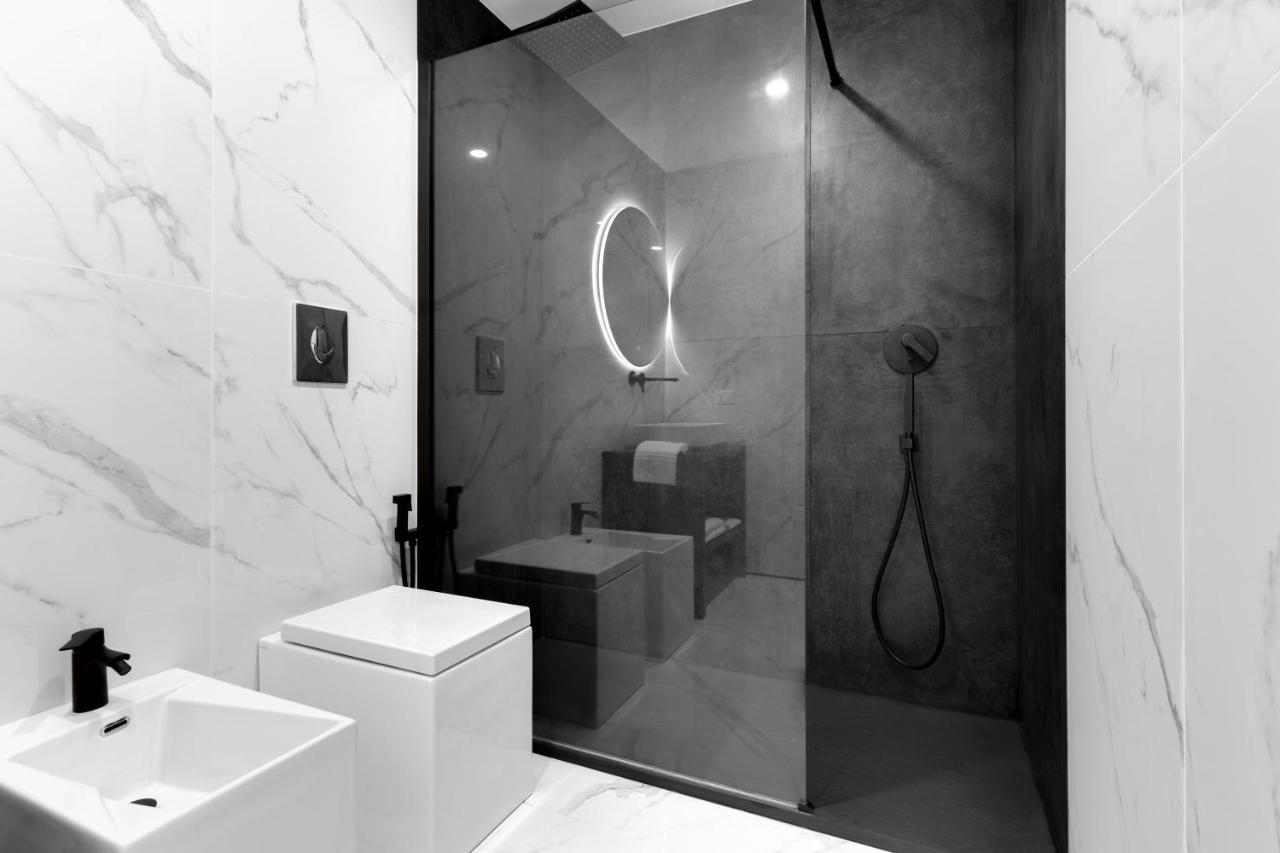 קליארי Caralis Suites Rooms מראה חיצוני תמונה
